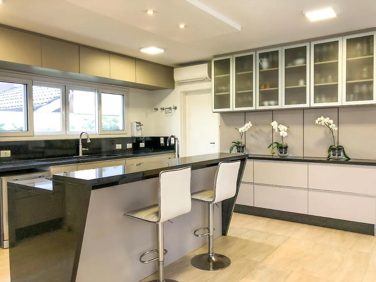 Casa Com 4 Suites Em Jurere Internacional Florianópolis 度假居